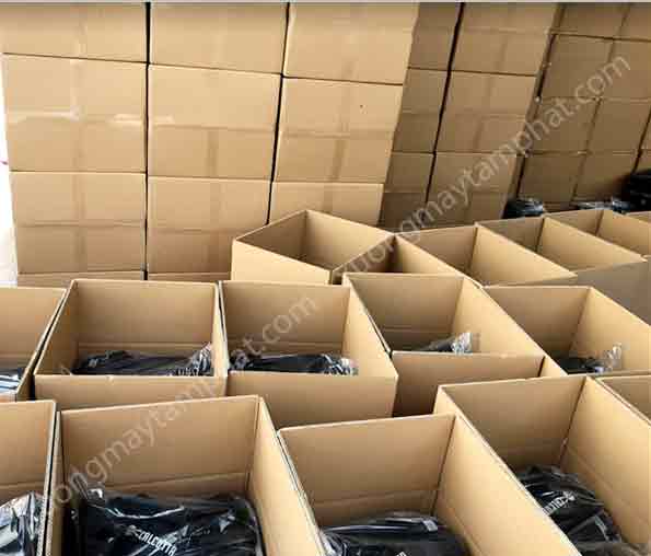 đóng thùng balo tại xưởng may Tâm Phát